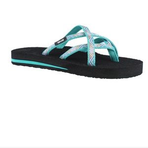 tevas with arch support